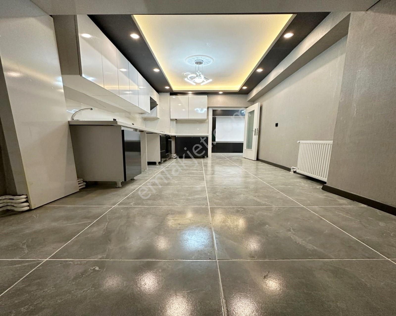 Karakaya Mahallesi'nde Full+full Yapılı 3+1 Daire! - Görsel 6