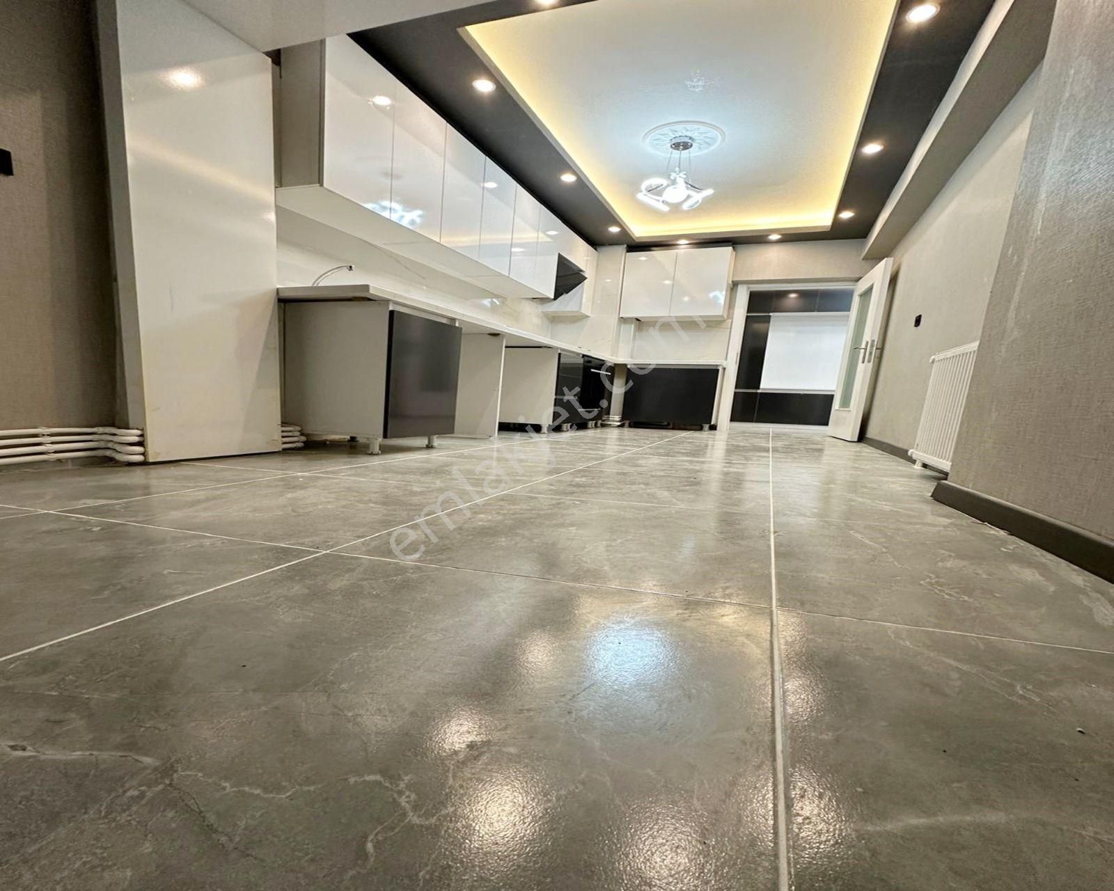 Karakaya Mahallesi'nde Full+full Yapılı 3+1 Daire! - Görsel 7