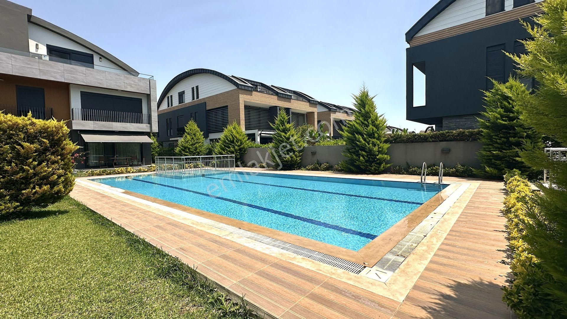 Mollayusufta Site İçi 7+1 Asansör K.otopark Villa - Görsel 2