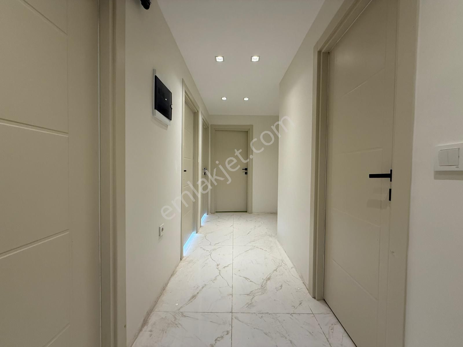 İstanbul House'dan Bahçelievler'de Sıfır Binada 2+1 Güney Cephe - Görsel 16