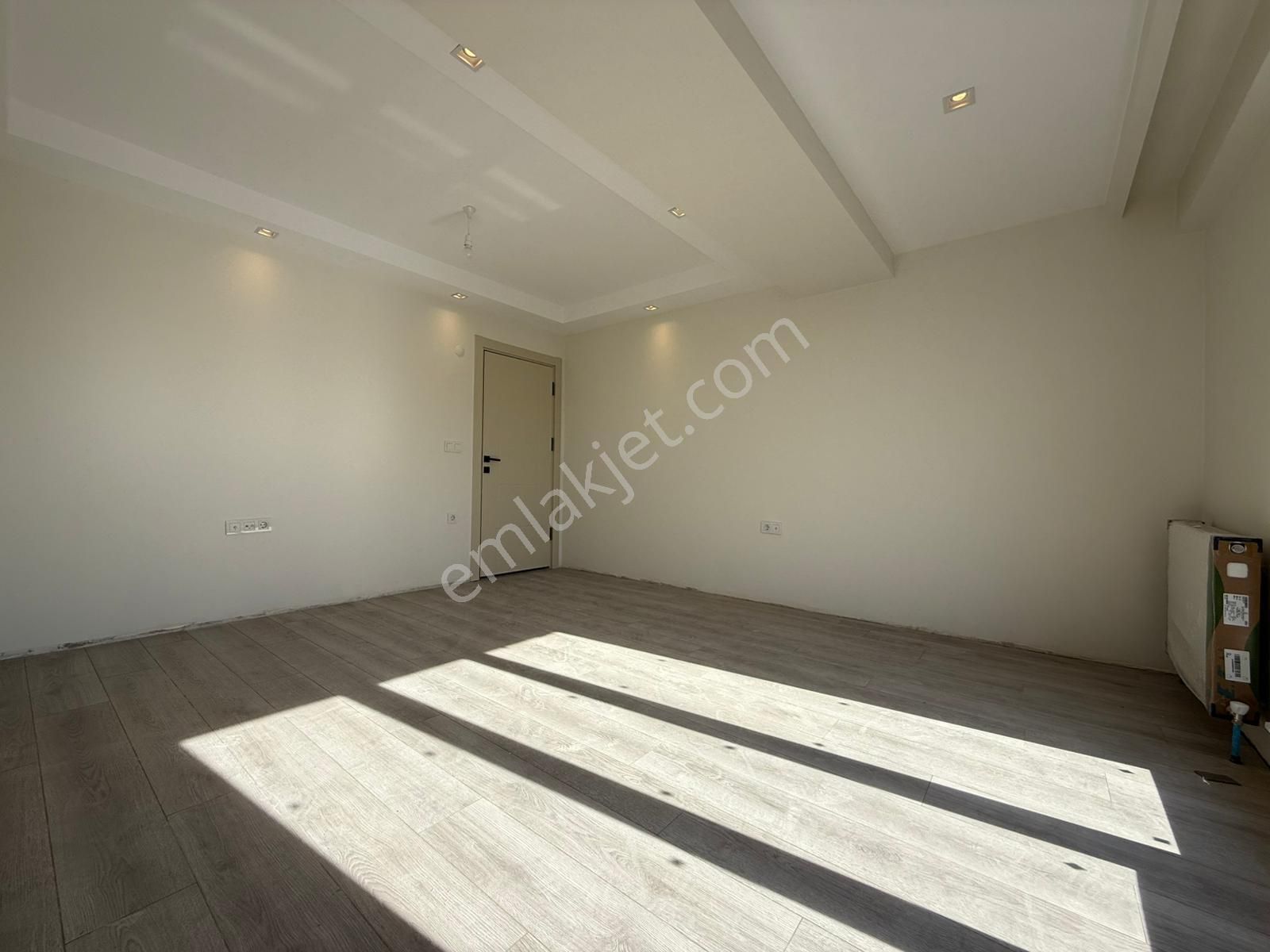 İstanbul House'dan Bahçelievler'de Sıfır Binada 2+1 Güney Cephe - Görsel 4