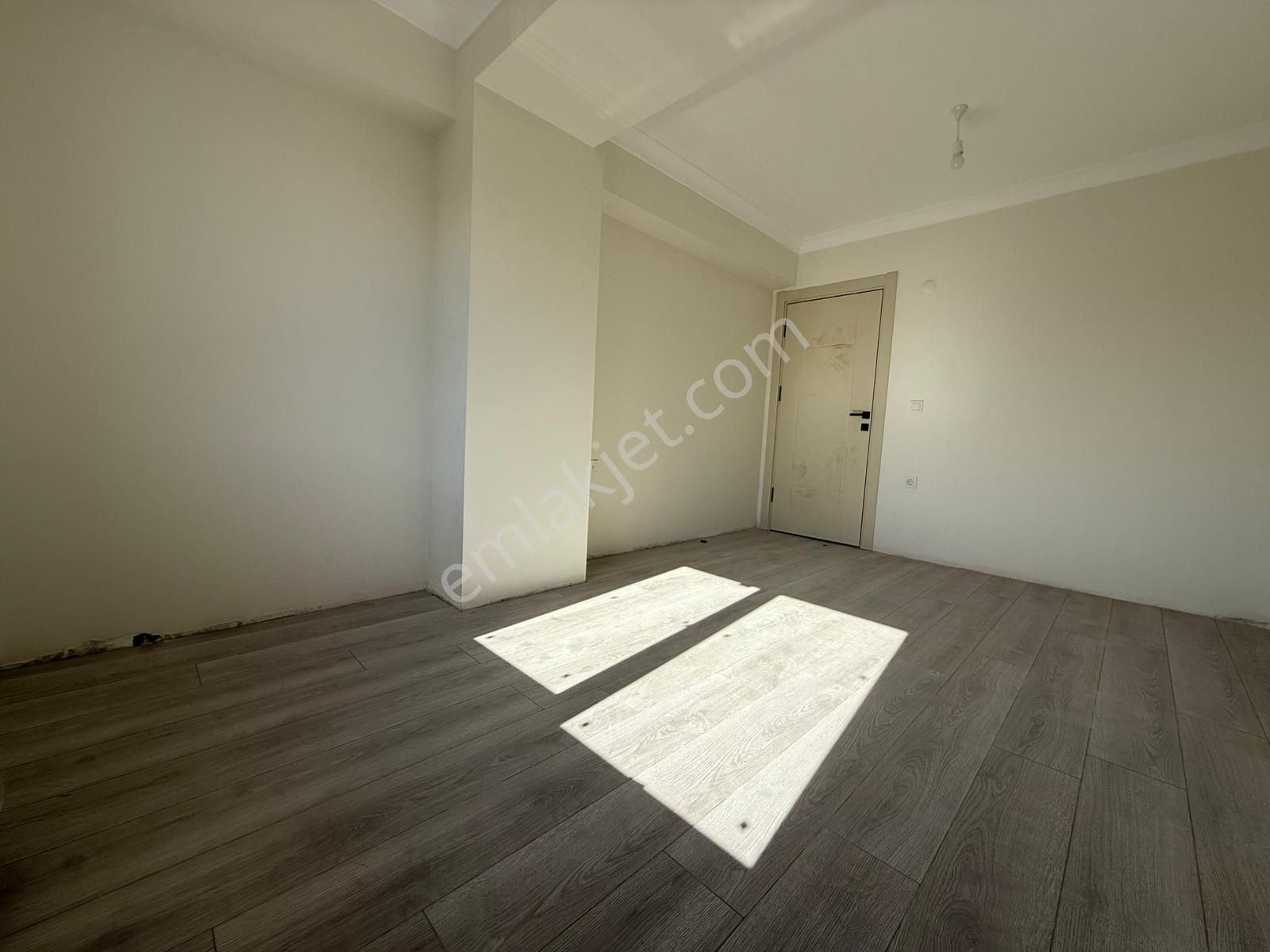 İstanbul House'dan Bahçelievler'de Sıfır Binada 2+1 Güney Cephe - Görsel 7