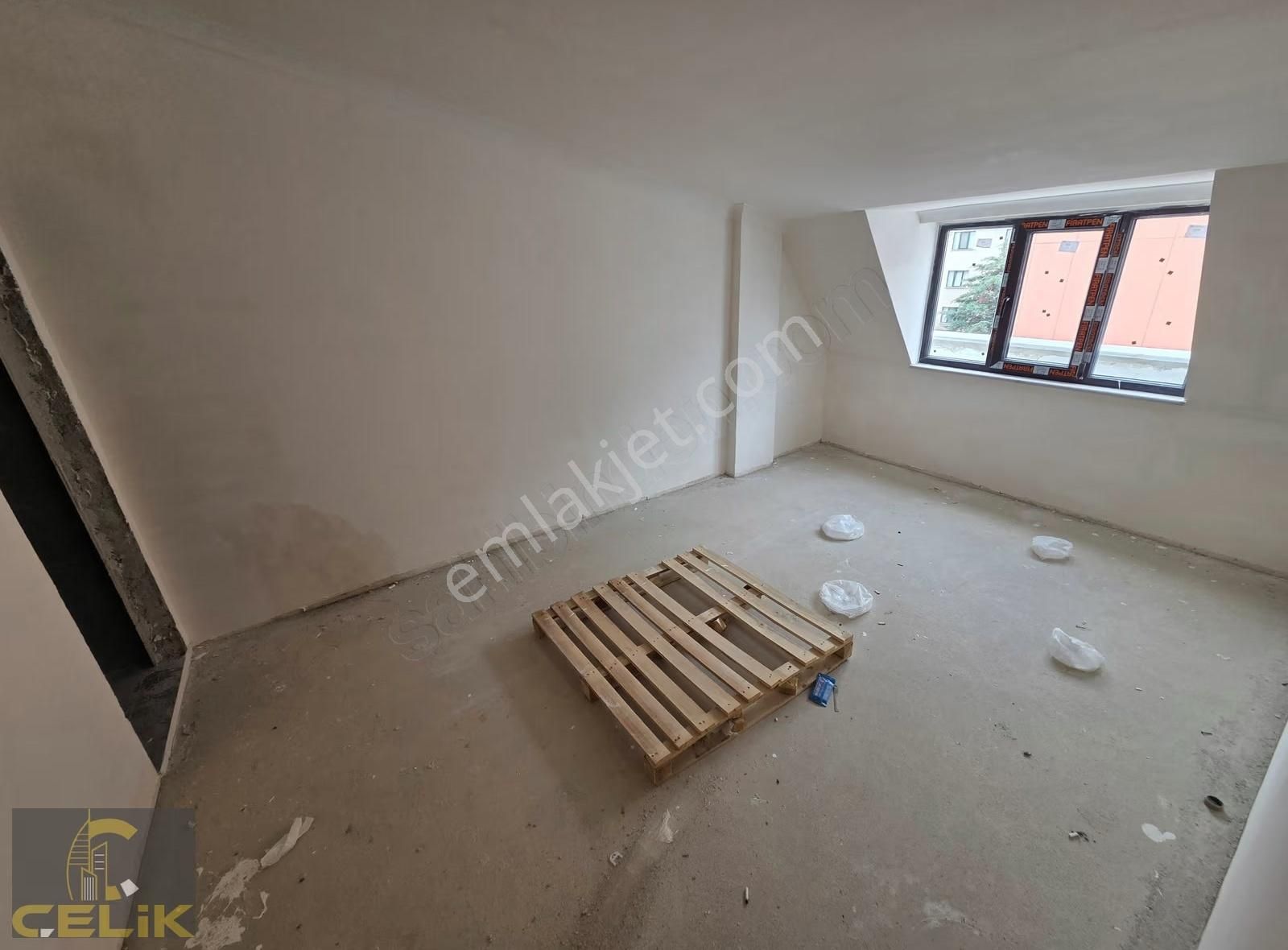Cevatpaşada Geniş Aileler İçin 250m2 5+2 Dubleks - Görsel 27
