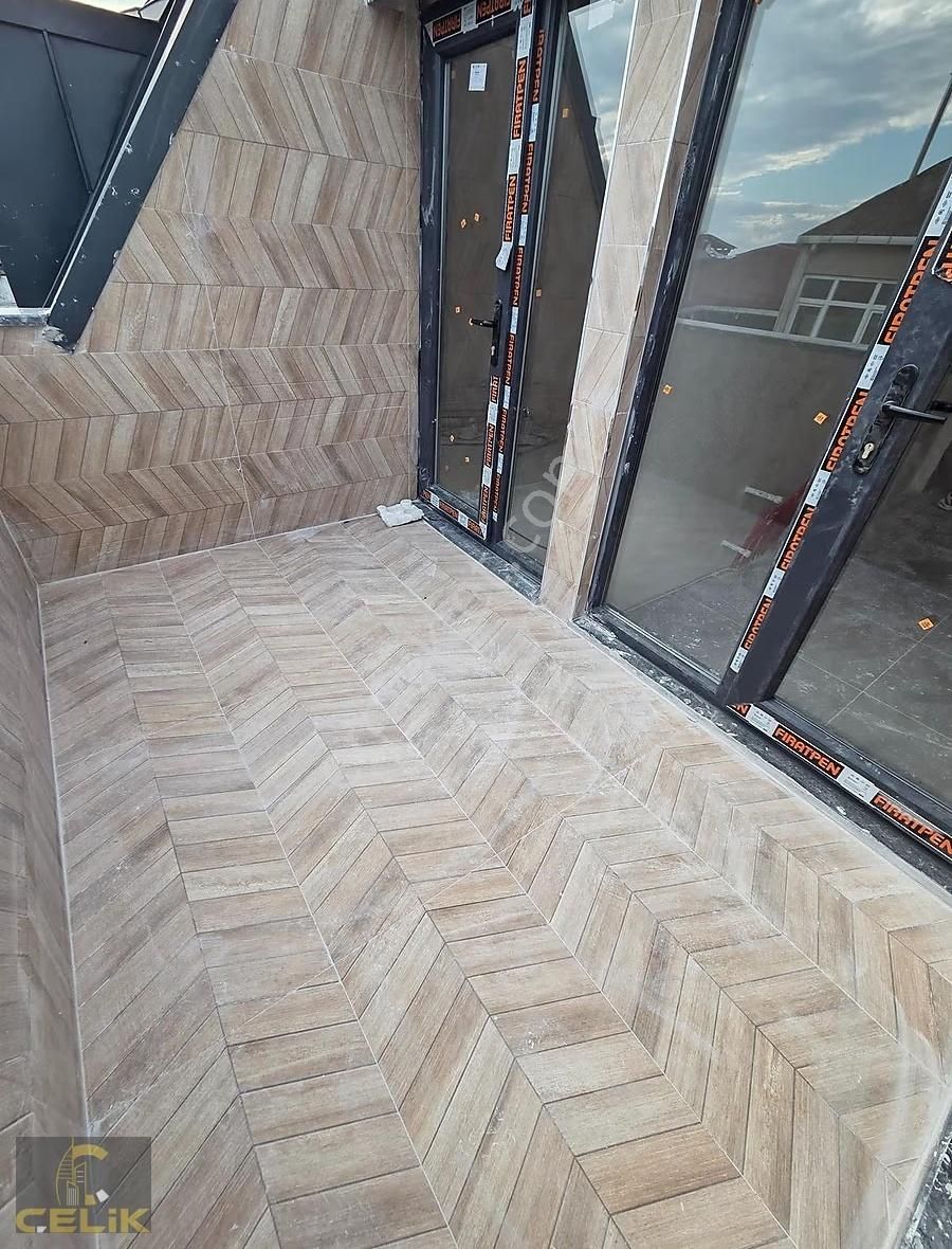 Cevatpaşada Geniş Aileler İçin 250m2 5+2 Dubleks - Görsel 7