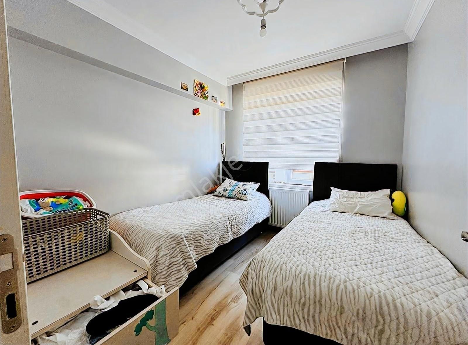 Ysf Emlaktan Satılık Asansör Lü Daire 3+1 Geniş Daire - Görsel 9