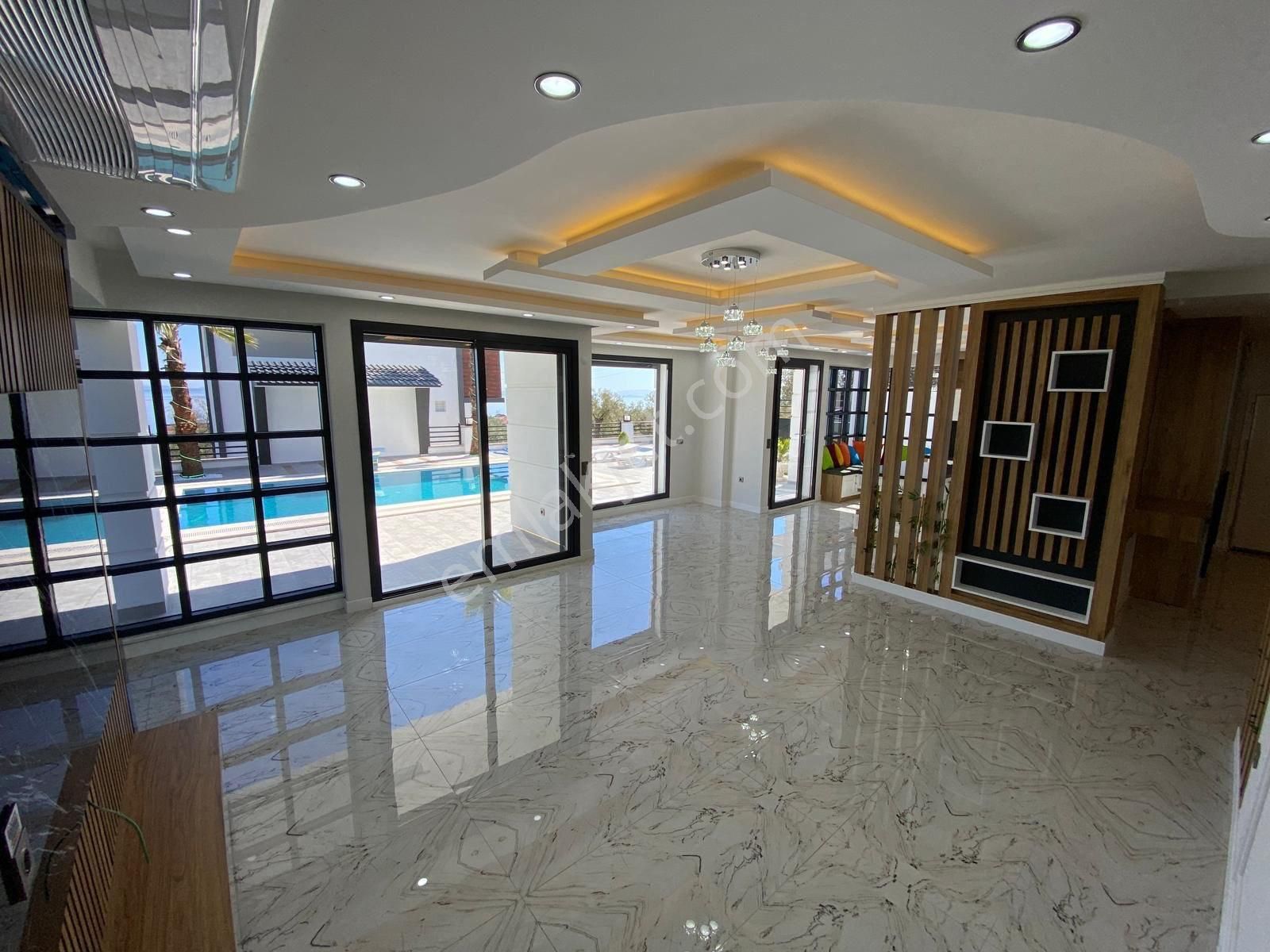 ༺✮•°◤ 𝙔𝘼𝙆𝘼𝙈𝙊𝙕 𝙀𝙈𝙇𝘼𝙆 ◥°•✮༻altınolukta Özel Tasarım 4+1 Satlık Beyaz Konak - Görsel 16