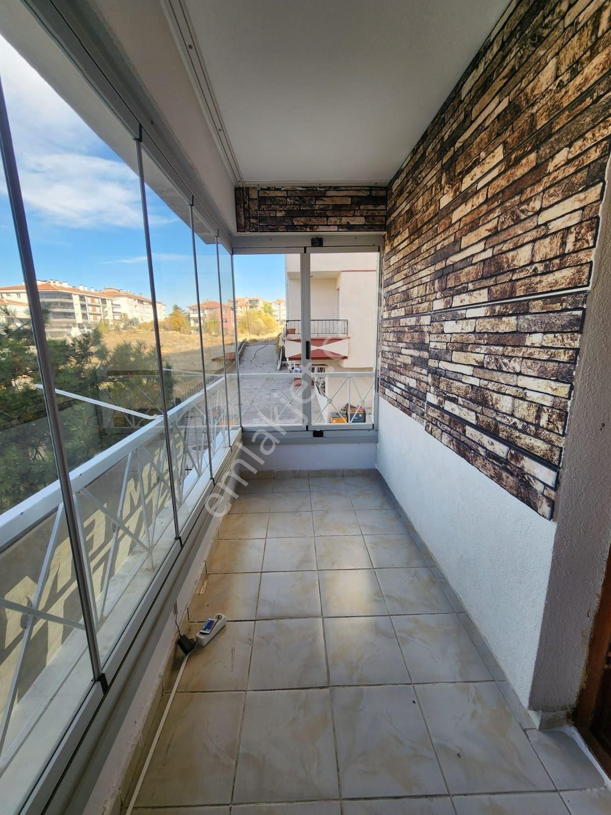 Gül Emlaktan Karapürçek Caddesi Üzerinde 3+1 Kat Konumunda Kot Daire - Görsel 27