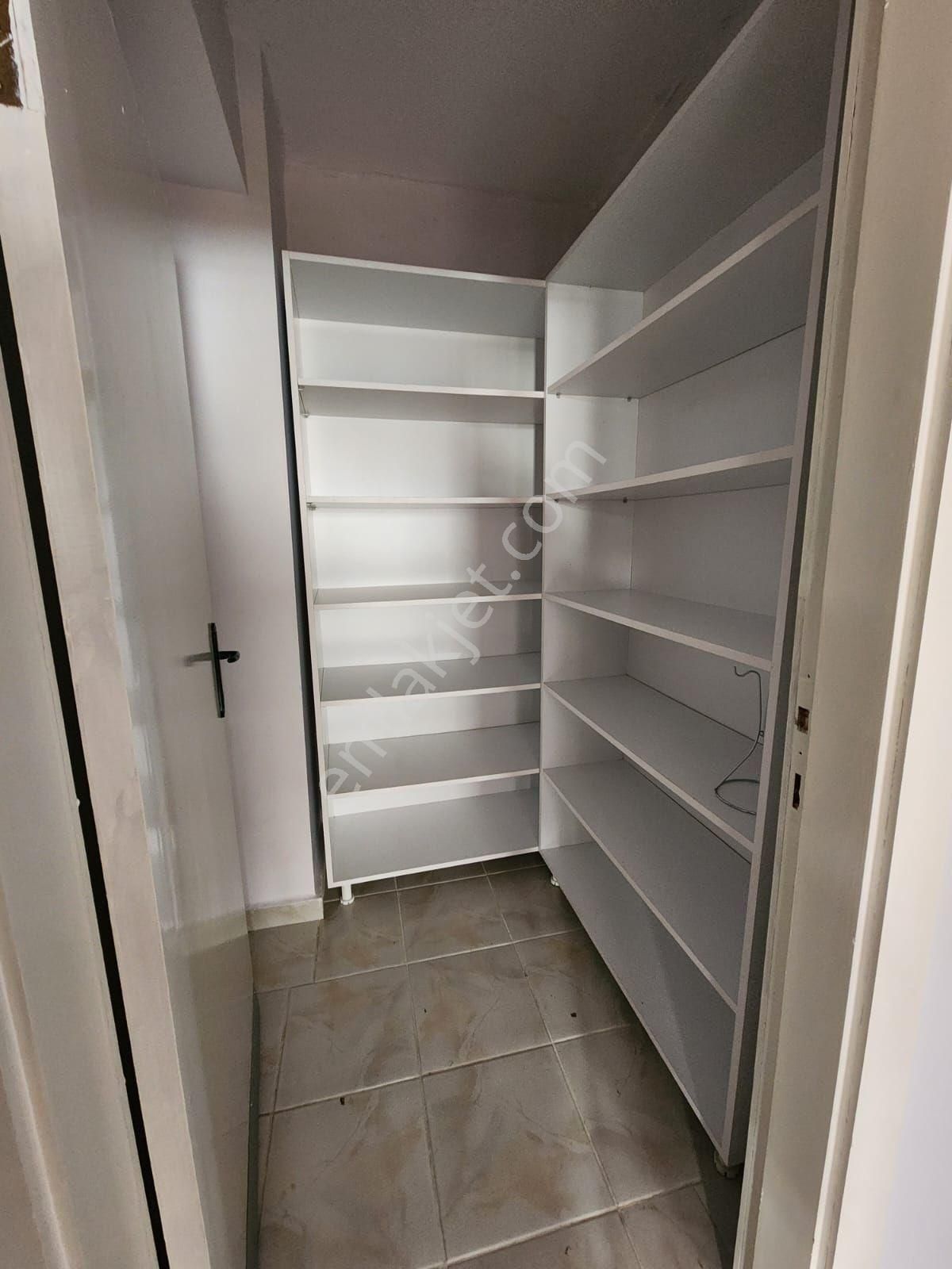 Gül Emlaktan Karapürçek Caddesi Üzerinde 3+1 Kat Konumunda Kot Daire - Görsel 19