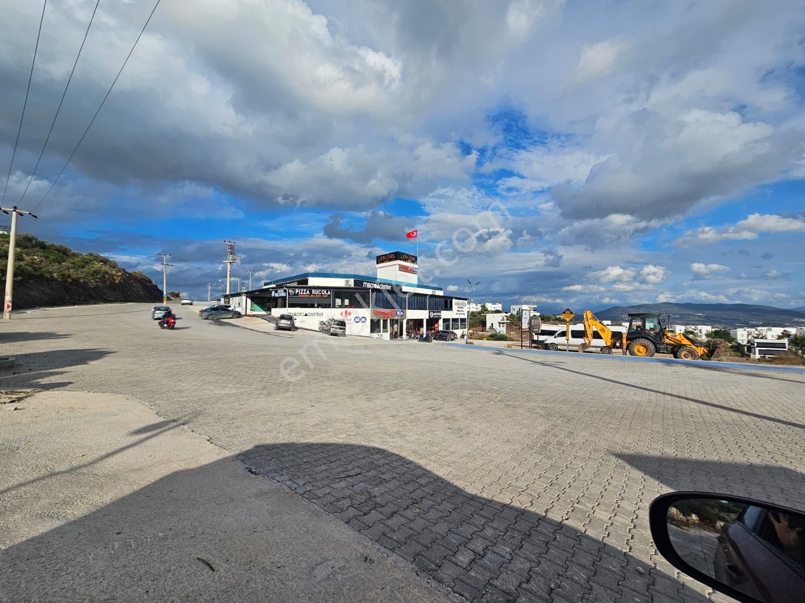 Muğla Boğaziçi Avm Yanı Göl Manzaralı Yatırımlık Arsa - Görsel 2