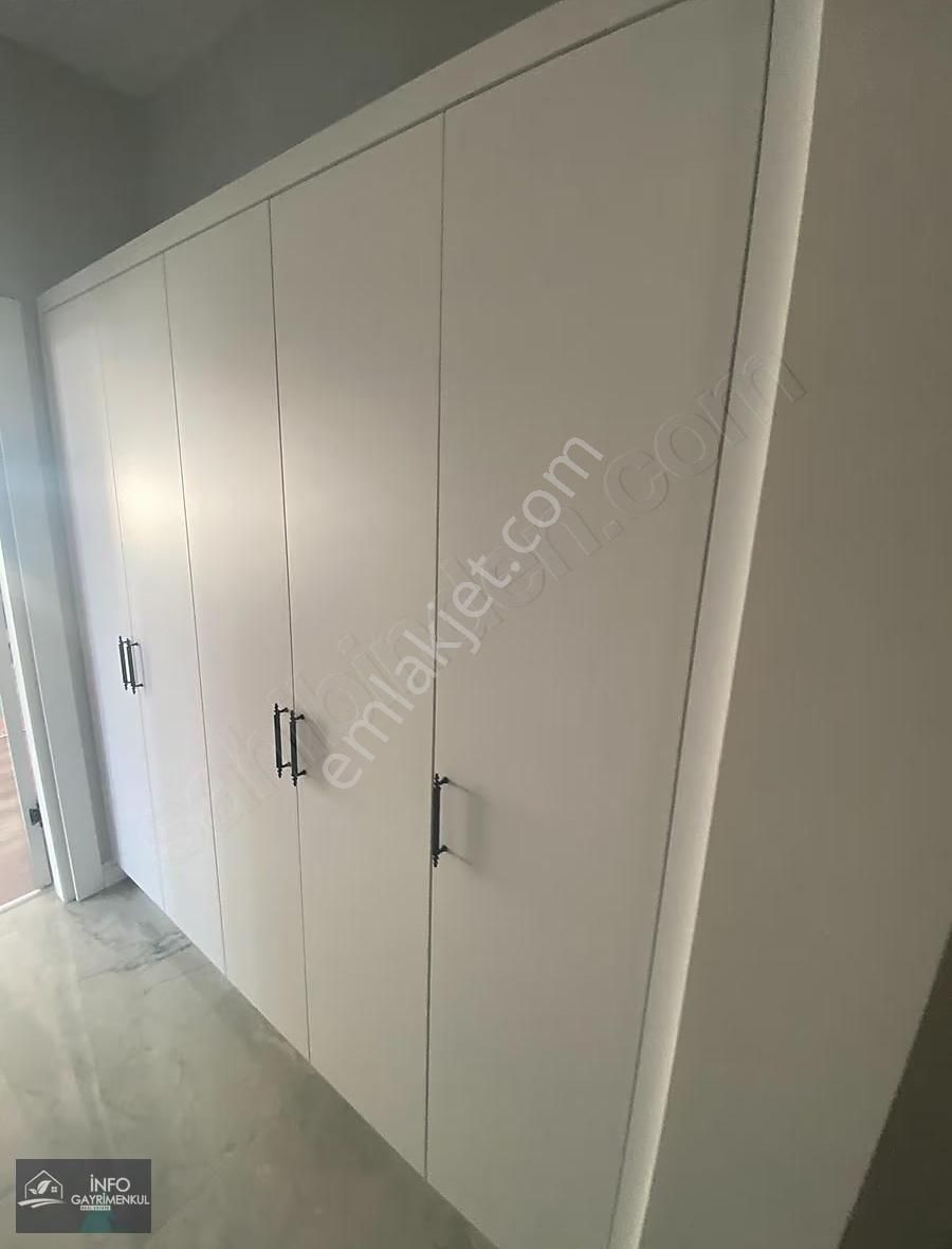 İnfo Gayrimenkul 1+1 Eşyalı Kiralık Geniş Dr Havuzlu Deniz Mzrlı - Görsel 11