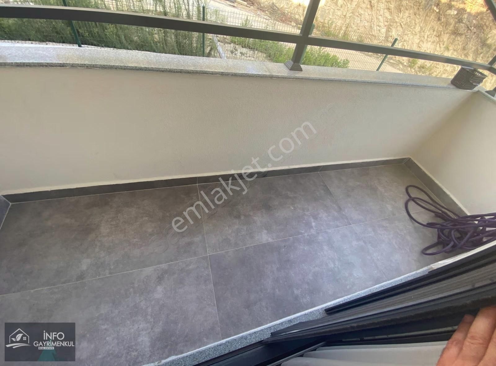 İnfo Gayrimenkul 1+1 Eşyalı Kiralık Geniş Dr Havuzlu Deniz Mzrlı - Görsel 15