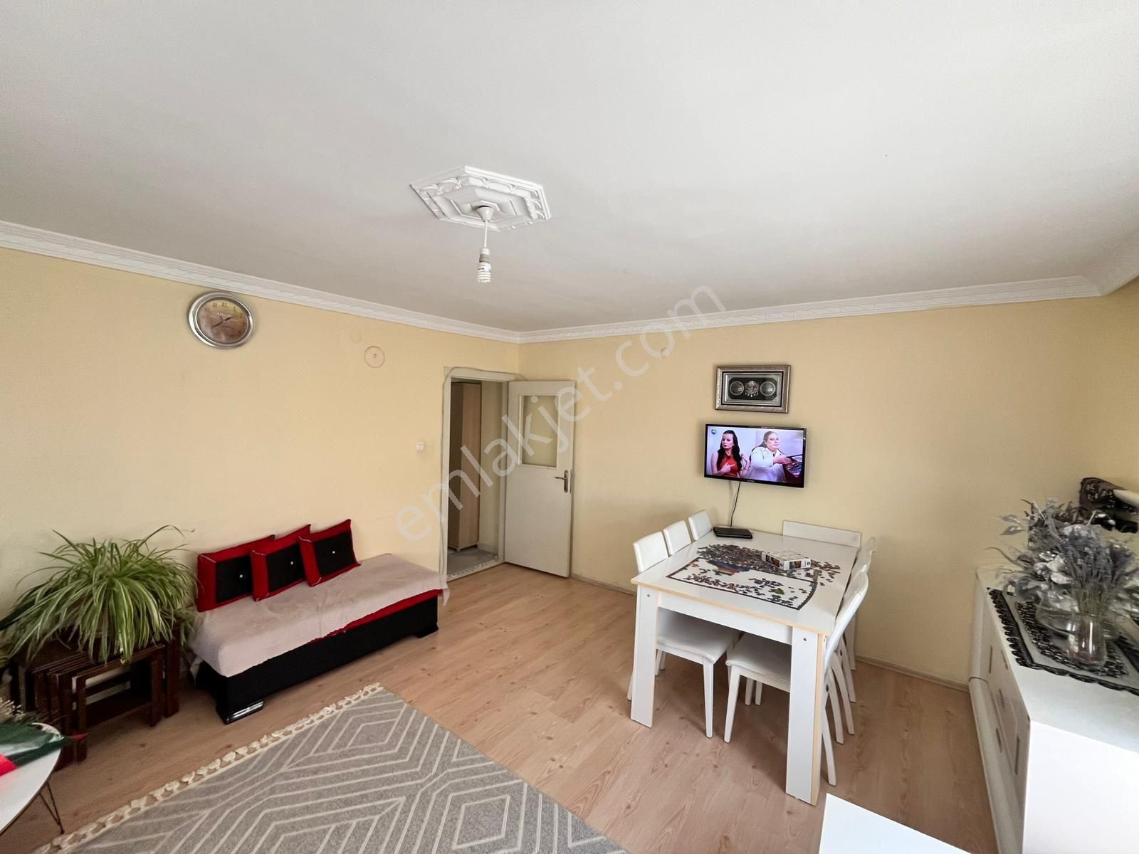 Altındağ- Beşikkaya Mahallesinde Ara Katta,full Yapılı 3+1 Satılık Daire !!! - Görsel 3