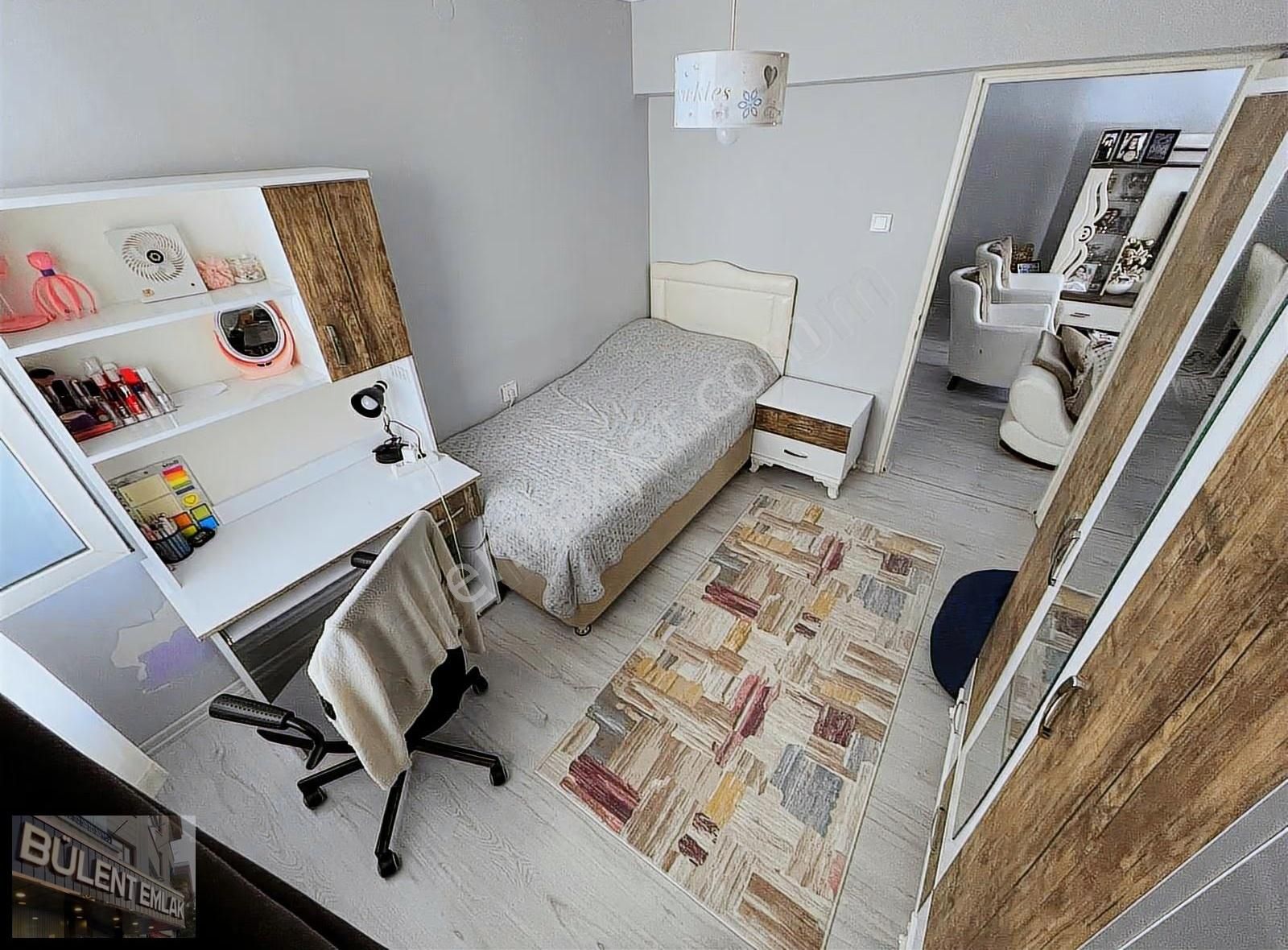 Nişantaşı Pazarı Yanı Caddeye Yakın Ön Cephe Full Yapılı 3+1 - Görsel 6