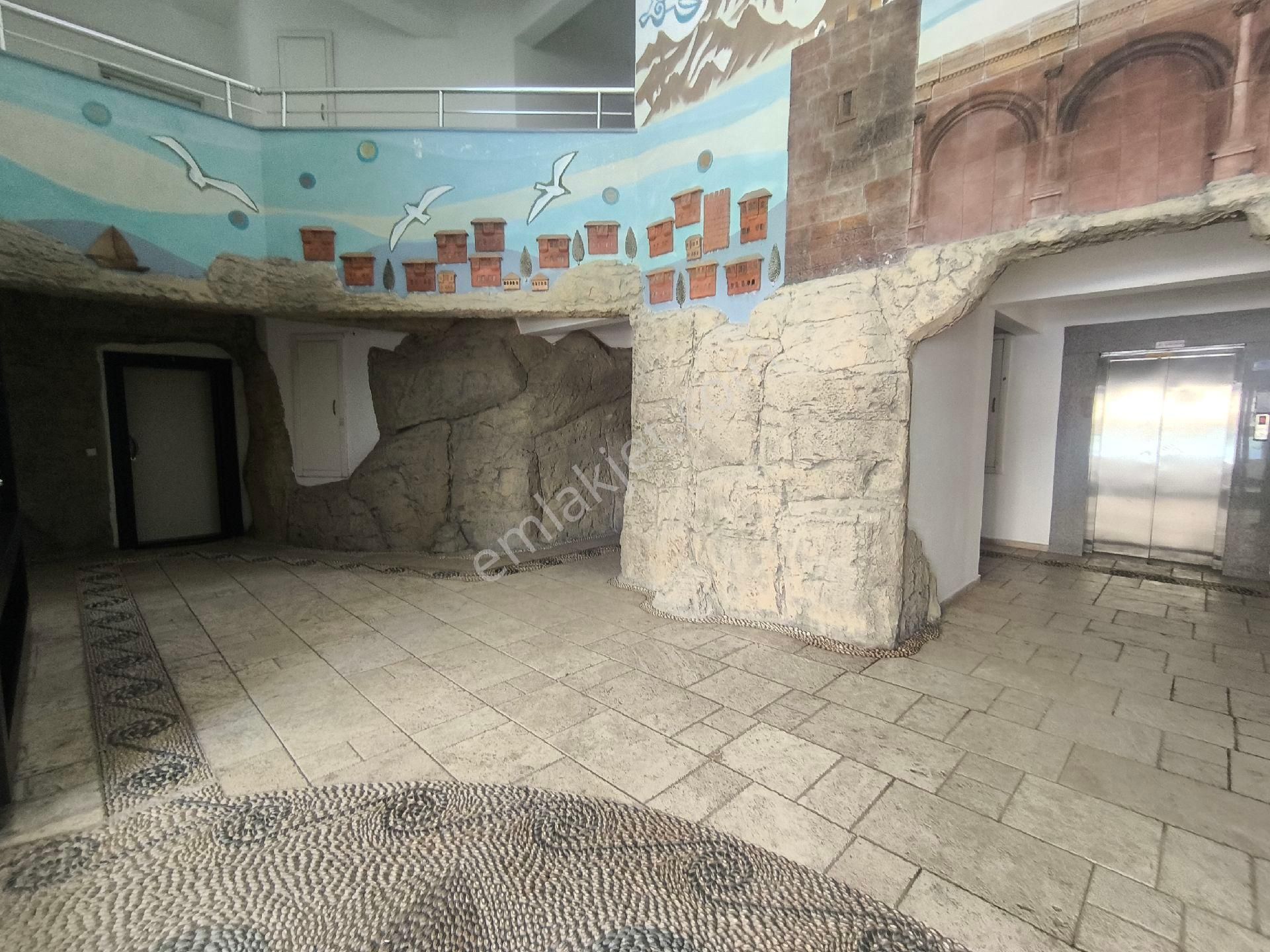 Antalya Altıntaş'ta Geniş İçerisinde 2+1 Havalimanında Denize Yakın Daire - Görsel 9