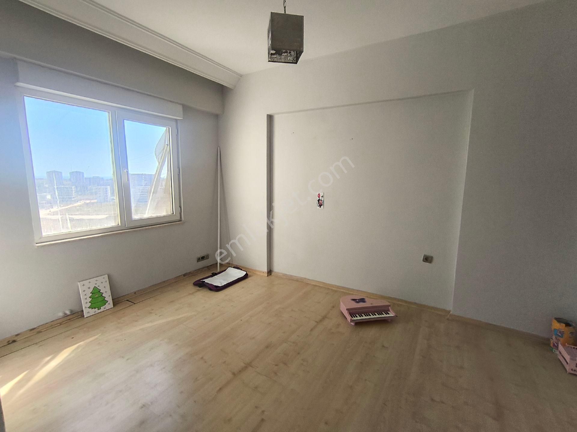 Antalya Altıntaş'ta Geniş İçerisinde 2+1 Havalimanında Denize Yakın Daire - Görsel 19