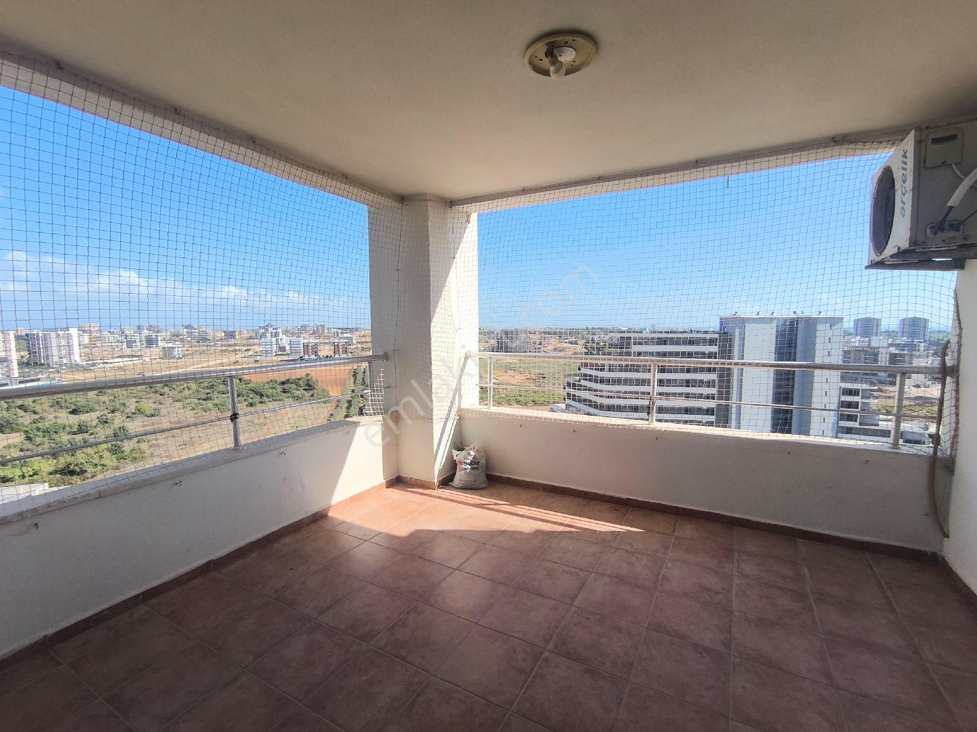 Antalya Altıntaş'ta Geniş İçerisinde 2+1 Havalimanında Denize Yakın Daire - Görsel 12