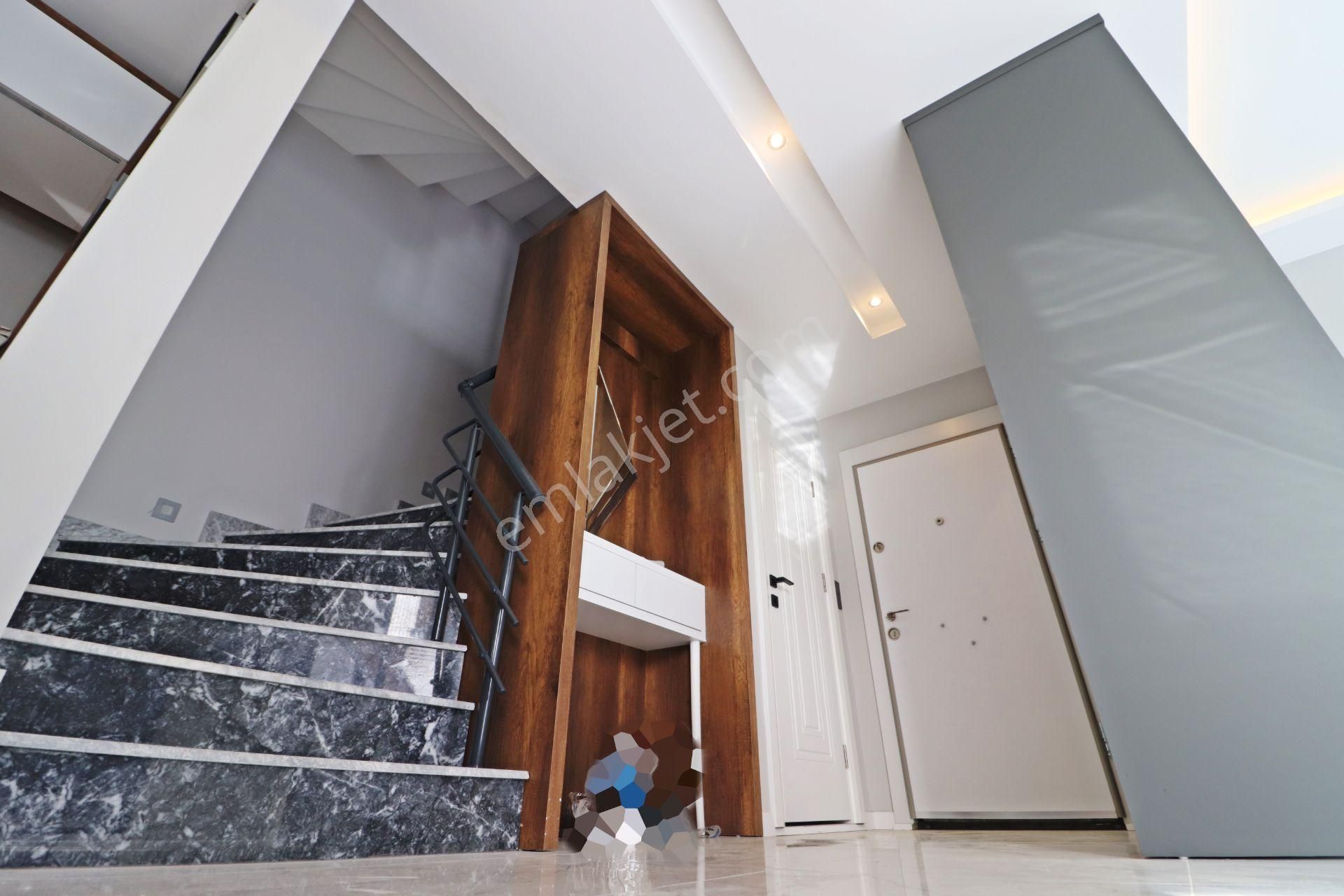 Irmaksudan Güre De Deniz Ve Doğa Manzaralı Bahçe Kullanımlı 3+1 Villa - Görsel 11