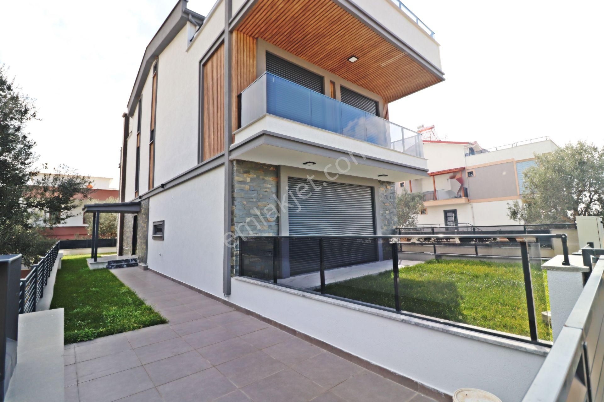 Irmaksudan Güre De Deniz Ve Doğa Manzaralı Bahçe Kullanımlı 3+1 Villa - Görsel 33