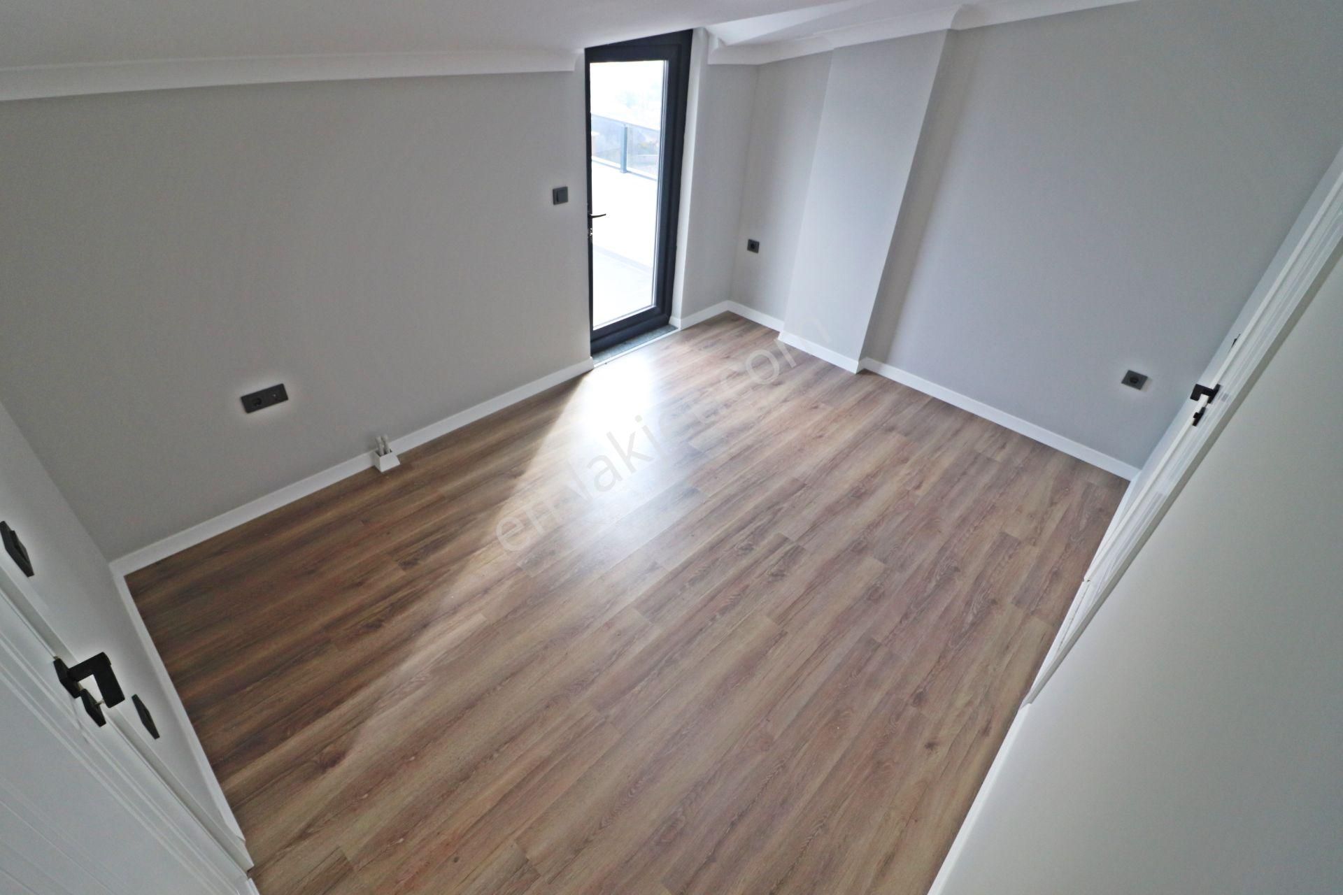 Irmaksudan Güre De Deniz Ve Doğa Manzaralı Bahçe Kullanımlı 3+1 Villa - Görsel 22