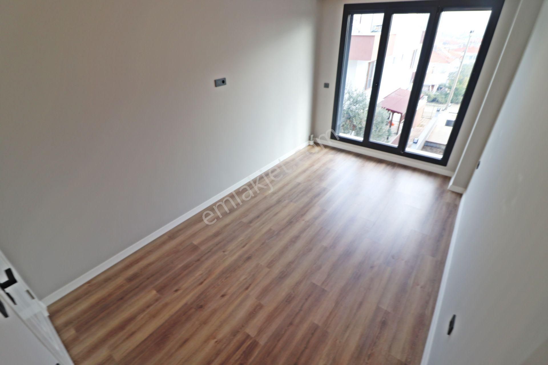 Irmaksudan Güre De Deniz Ve Doğa Manzaralı Bahçe Kullanımlı 3+1 Villa - Görsel 21