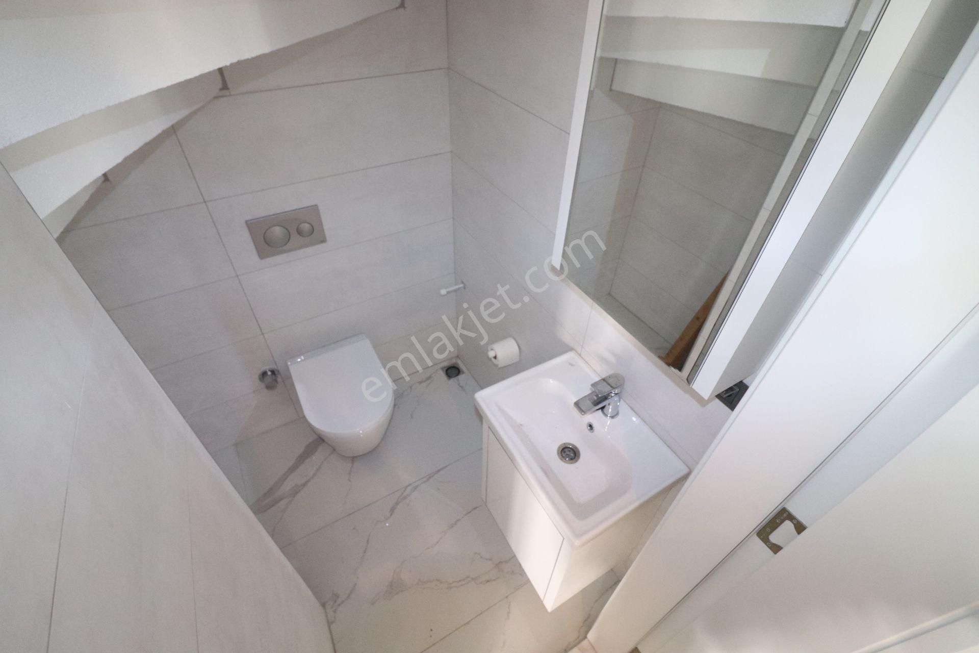 Irmaksudan Güre De Deniz Ve Doğa Manzaralı Bahçe Kullanımlı 3+1 Villa - Görsel 7