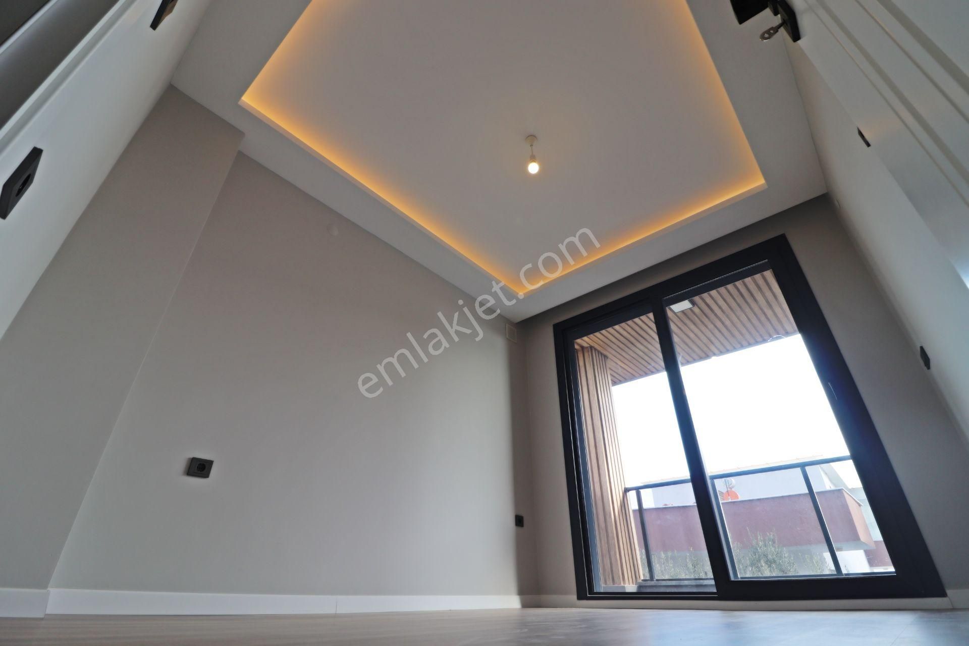 Irmaksudan Güre De Deniz Ve Doğa Manzaralı Bahçe Kullanımlı 3+1 Villa - Görsel 23
