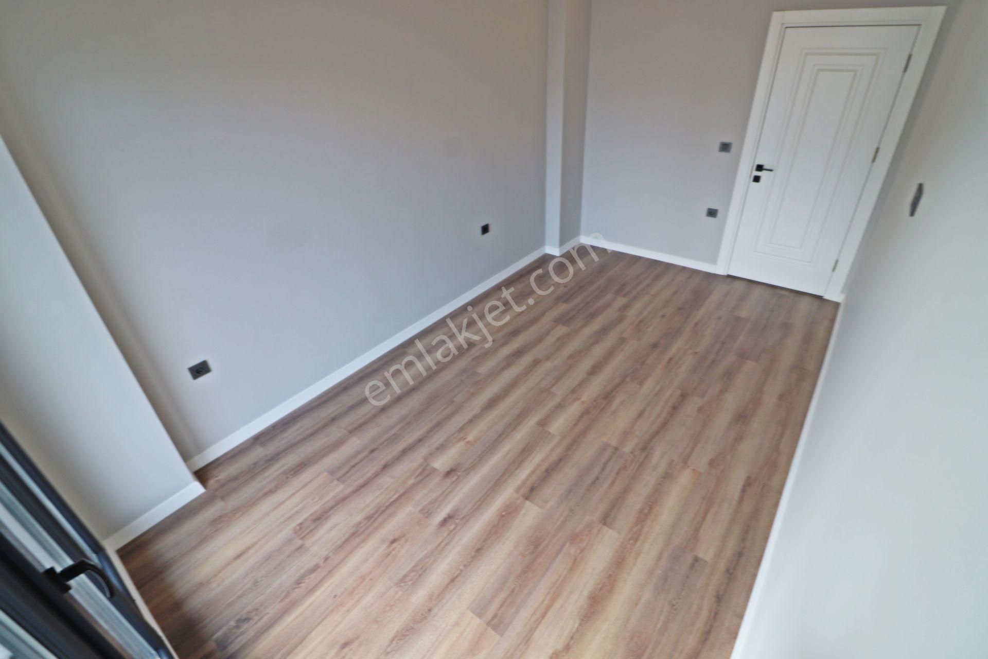 Irmaksudan Güre De Deniz Ve Doğa Manzaralı Bahçe Kullanımlı 3+1 Villa - Görsel 8