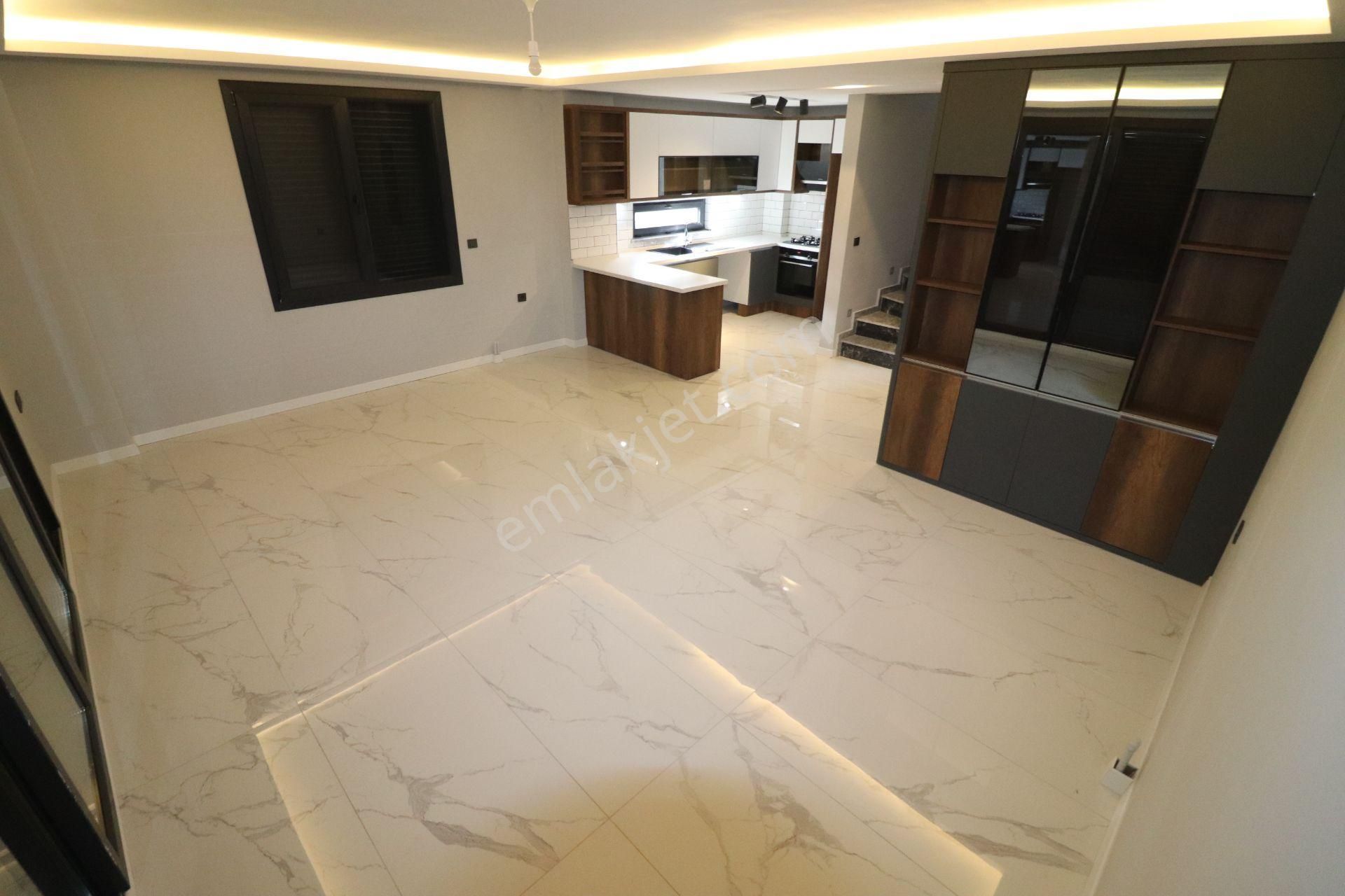 Irmaksudan Güre De Deniz Ve Doğa Manzaralı Bahçe Kullanımlı 3+1 Villa - Görsel 3