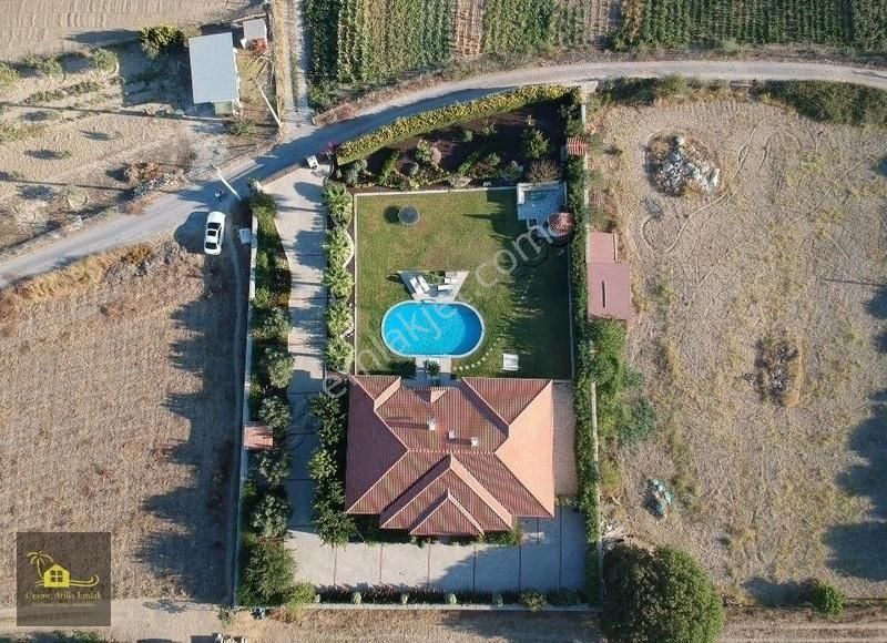 Çeşme'de Yıllık Kiralık Müstakil Villa 4500m2 Arsa İçinde - Görsel 10