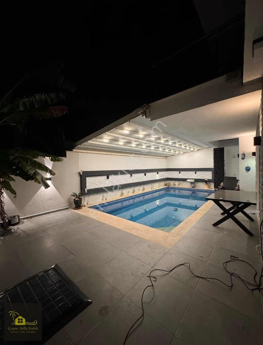 Çeşme'de Satılık Müstakil Havuzlu Villa - Görsel 18