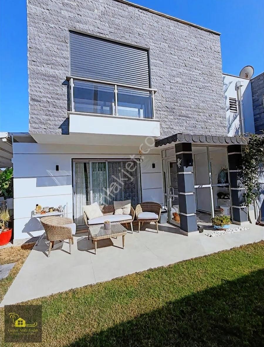 Çeşme'de Satılık Müstakil Havuzlu Villa - Görsel 5