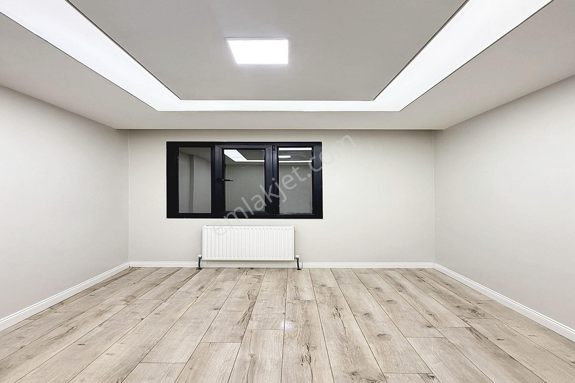 Bahçeşehir Lokasyonunda Modern Tasarımlı Satılık 2+1 Daire - Görsel 15