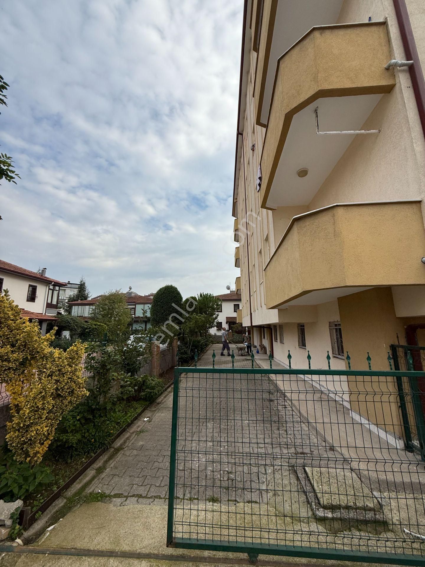 Serdivan'ın En Gözde Merkezi İstiklal Mah.de 3+1 Satılık Daire - Görsel 5