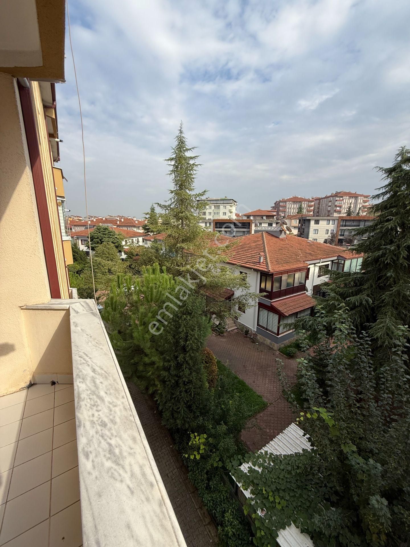 Serdivan'ın En Gözde Merkezi İstiklal Mah.de 3+1 Satılık Daire - Görsel 16