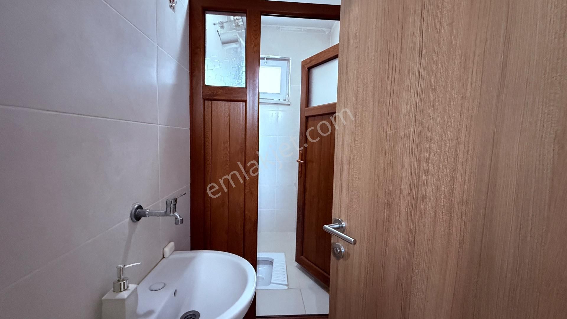 Wisremden Silivri Gümüşyakada Denize Yakın Uygun Müstakil Villa - Görsel 26