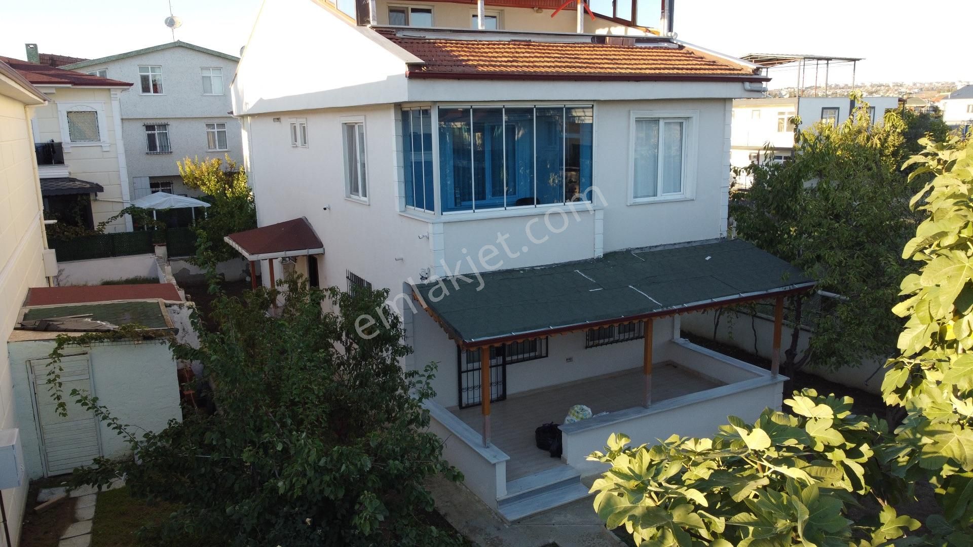 Wisremden Silivri Gümüşyakada Denize Yakın Uygun Müstakil Villa