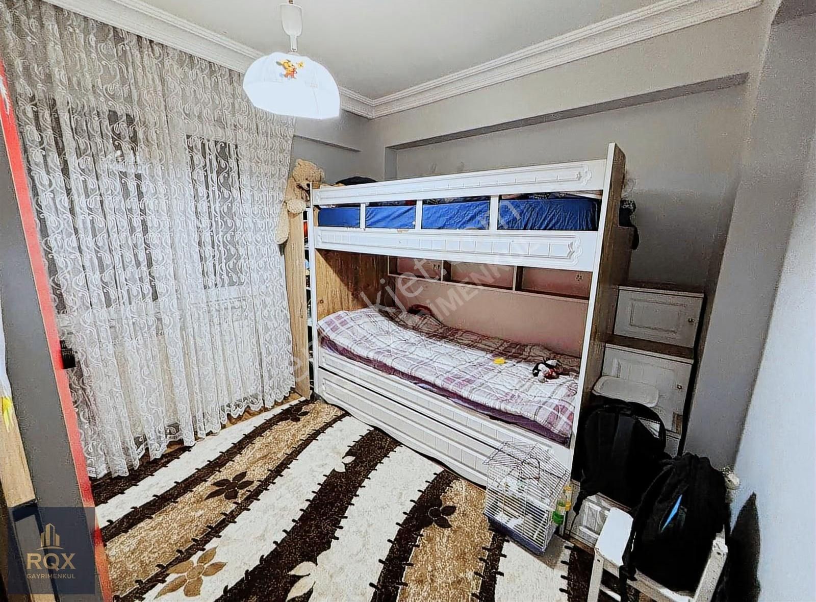 Elvan Mahallesinde Geniş Oturum Ara Kat Masrafsız 3+1 Daire - Görsel 13