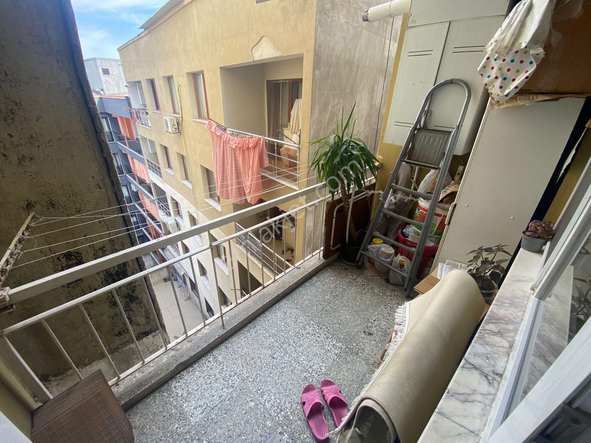 Acill Karabağlar Yeşilyurt Polat Cad.si Üzerinde 3+1 110m2 Dgazlı Arakat Satılık Daire - Görsel 30