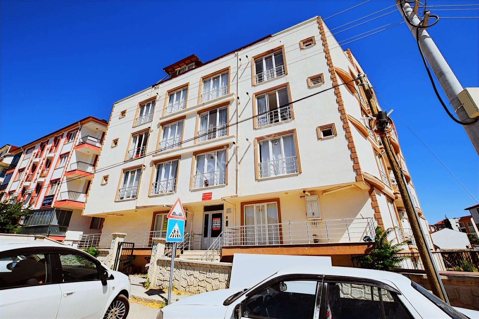Burdur Ak Emlak'tan - Satılık Eşyalı 1+1 Daire, Ara Kat - Görsel 6