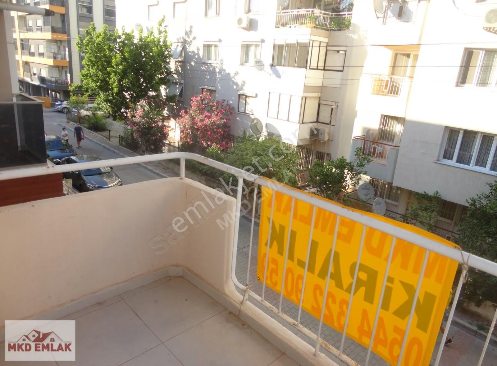 Bostanlıda Doğalgazlı Asansörlü Bakımlı 2+1 Mkd Emlaktan