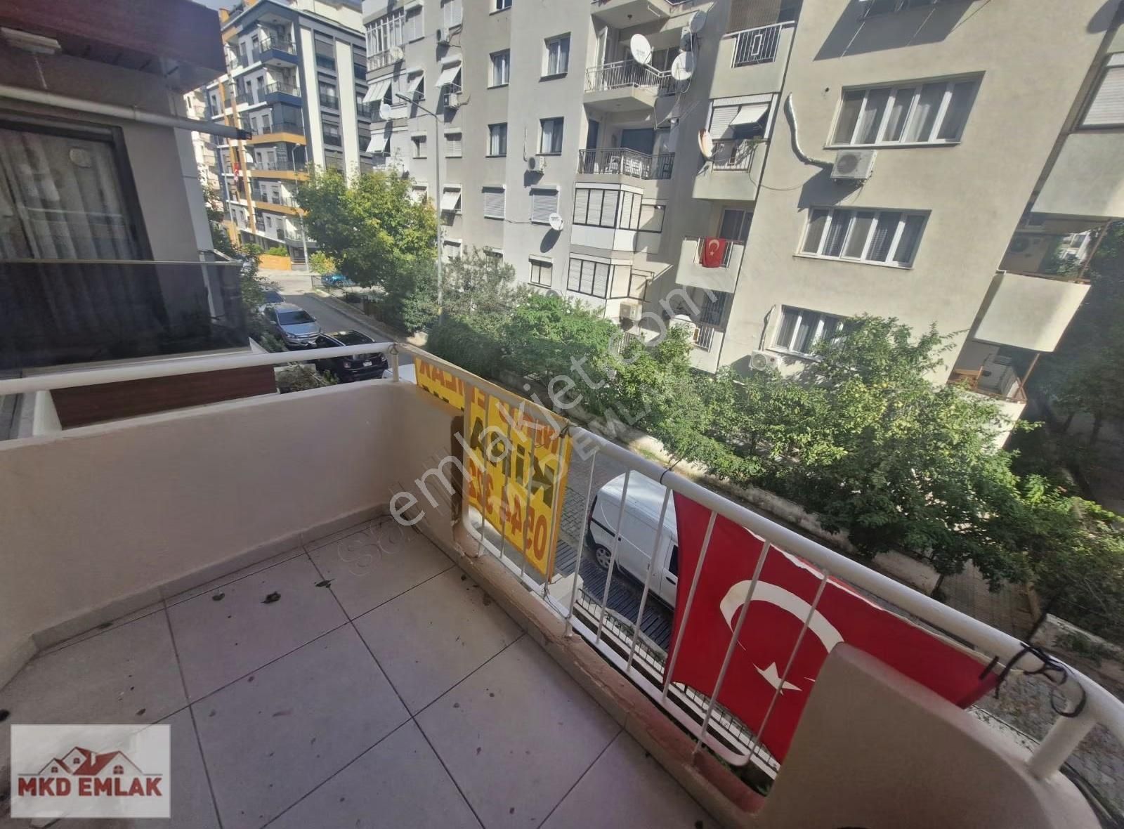 Bostanlıda Doğalgazlı Asansörlü Bakımlı 2+1 Mkd Emlaktan - Görsel 2