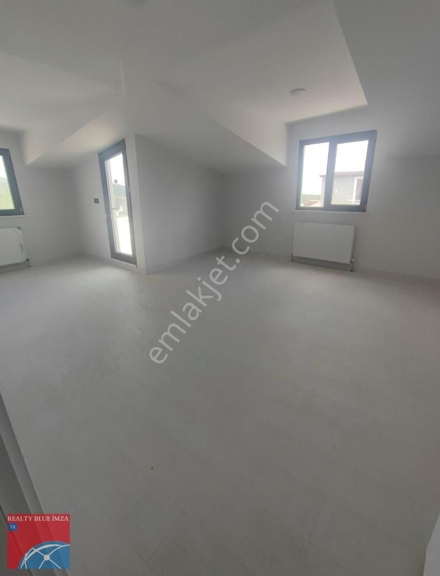 Çekmeköy Merkez Mah.5+2 Doğa Manzaralı Dubleks Daire - Görsel 6