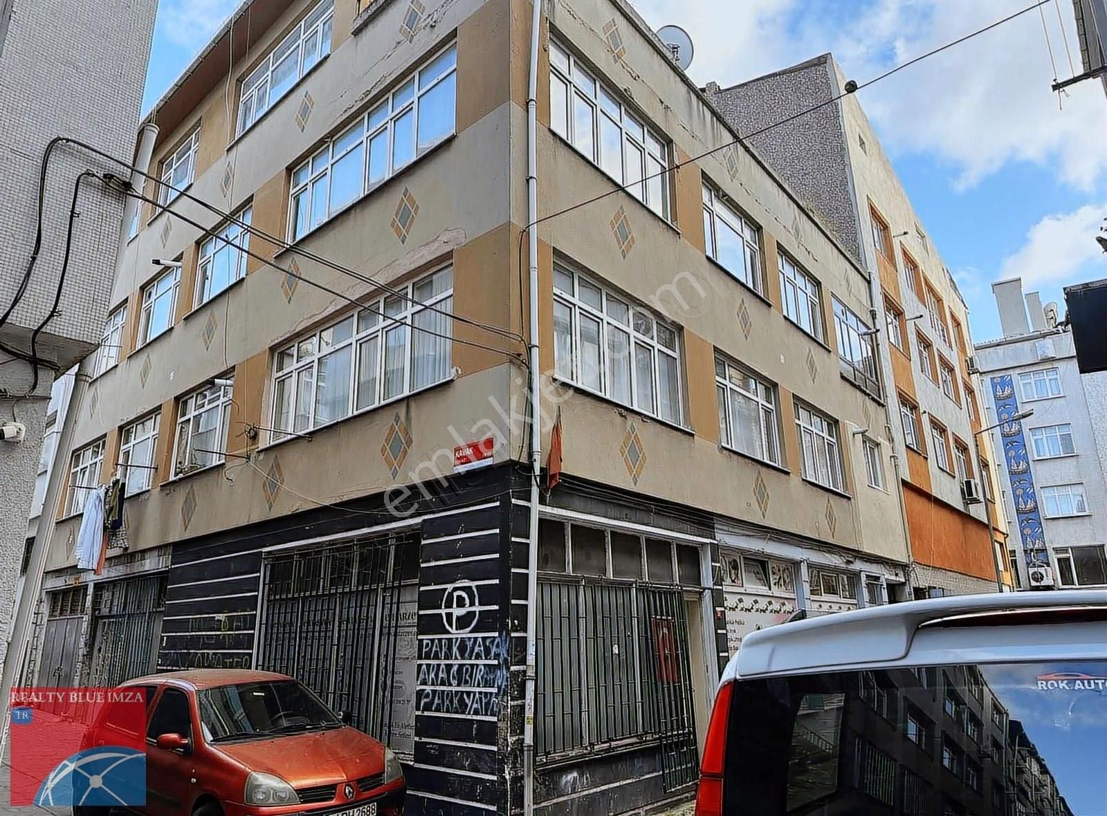 Bayrampaşa Belediyesine 150 Metre, Satılık Geniş 2+1 Boş Daire - Görsel 3