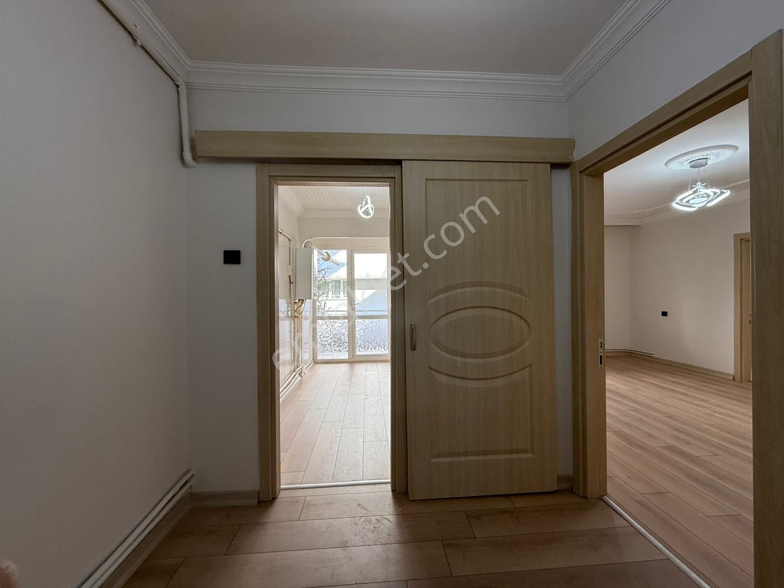 Ankara Kazanç'tan Full Yapılı Merkezi Konumda 3+1 Geniş Metrekareli Satılık Daire - Görsel 9