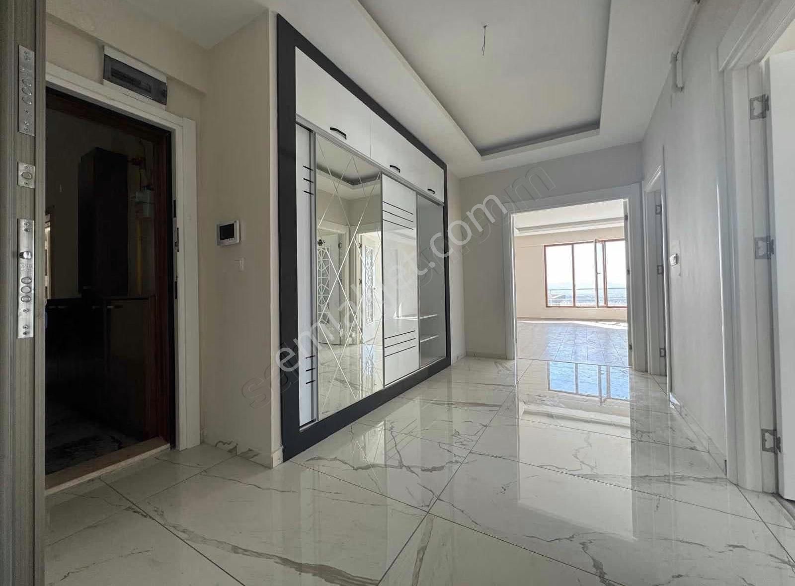 Manzara Sevenlere 4+1 Geniş Daire - Görsel 24