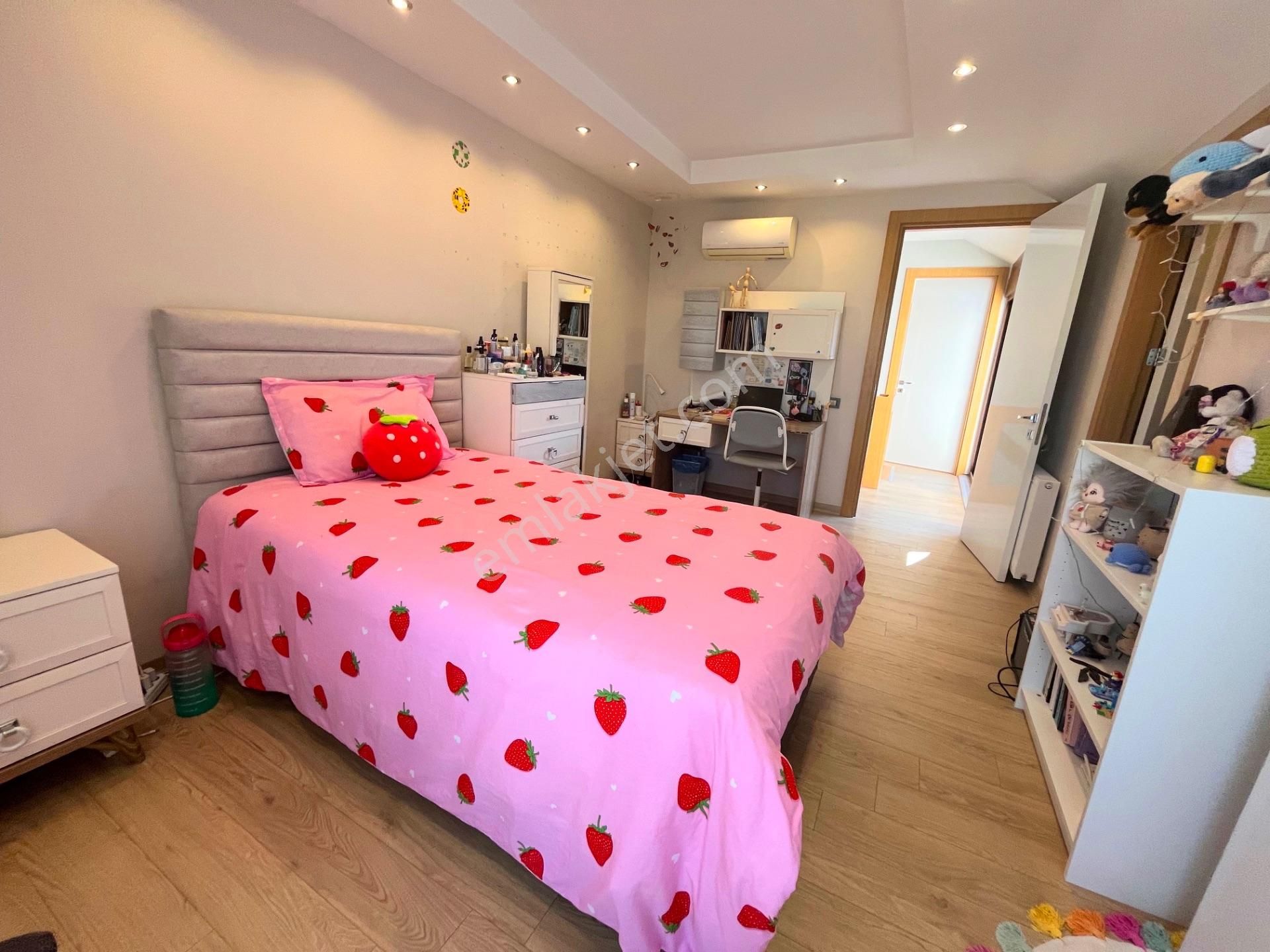 Uncalı Konaklar Bölgesi Lüks Site İçerisinde 5+1 Geniş Daire - Görsel 9