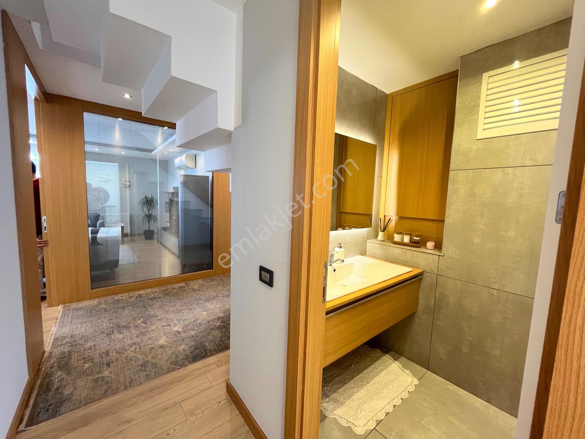 Uncalı Konaklar Bölgesi Lüks Site İçerisinde 5+1 Geniş Daire - Görsel 23