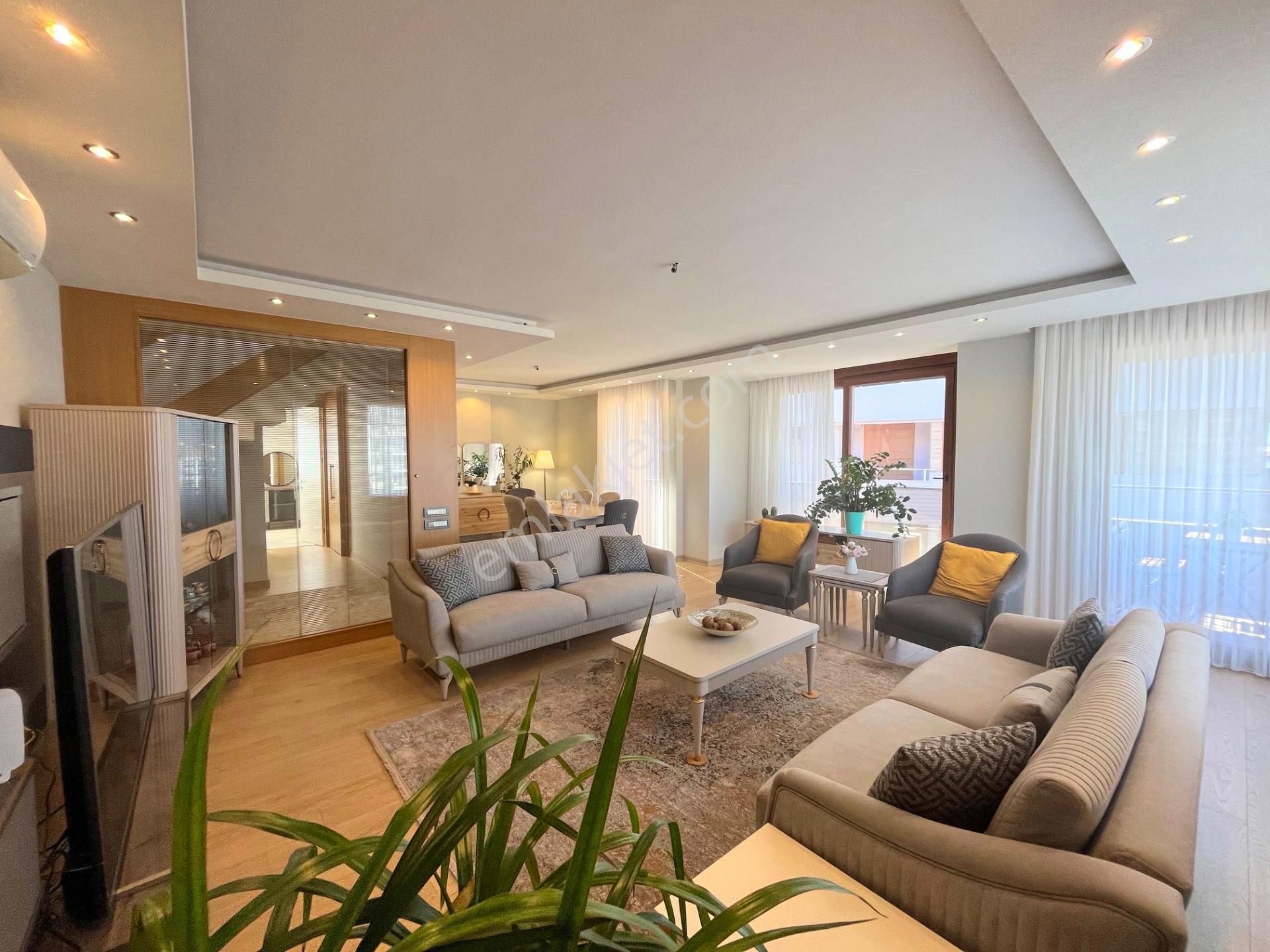 Uncalı Konaklar Bölgesi Lüks Site İçerisinde 5+1 Geniş Daire - Görsel 29