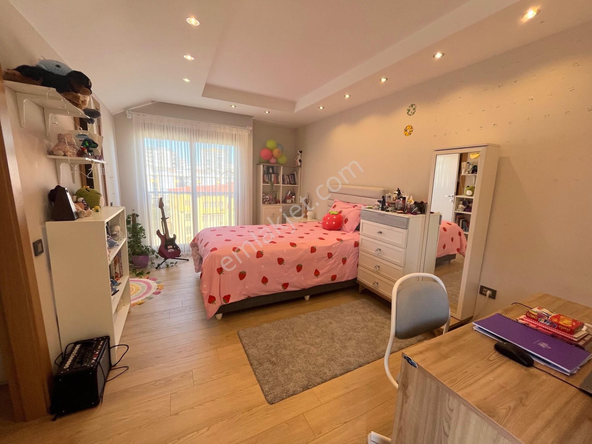 Uncalı Konaklar Bölgesi Lüks Site İçerisinde 5+1 Geniş Daire - Görsel 12