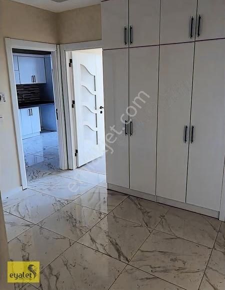 Satılık Arakat Daire!-emirgazi Mah. Kiracılı Satılık Lüks Daire - Görsel 2